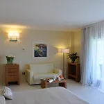 Szálloda Pugnochiuso Del Faro Vieste