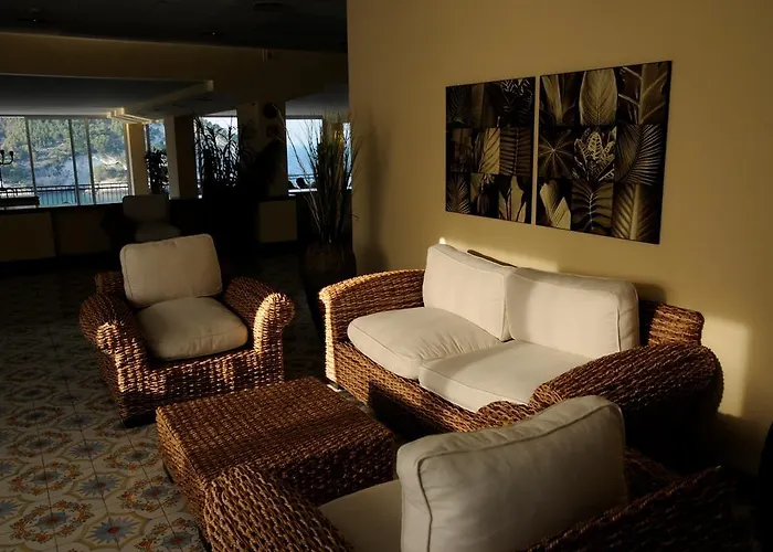 Pugnochiuso Del Faro Hotel 4*