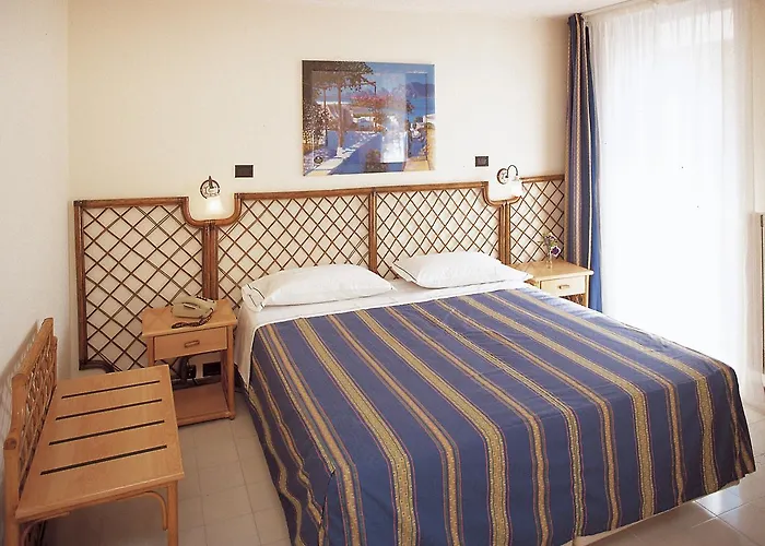 Pugnochiuso Del Faro Hotel