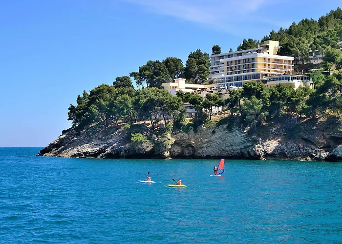 Pugnochiuso Del Faro Hotel