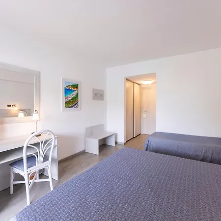 Pugnochiuso Del Faro Вьесте