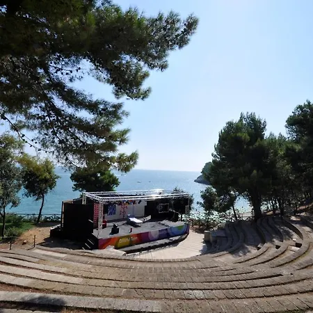 Pugnochiuso Del Faro Отель